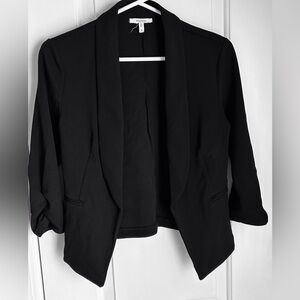 Maurice’s Size Small